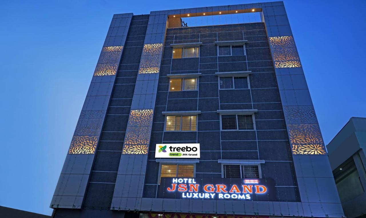 Отель Treebo Trend Jsn Grand Виджаявада Экстерьер фото